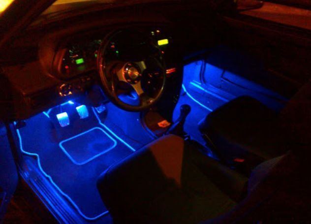 Світлодіодна RGB стрічка для підсвічування салону автомобіля з пультом ДК 4 шт. по 18 льод ELITE LUX EL-1228 1248928351 фото