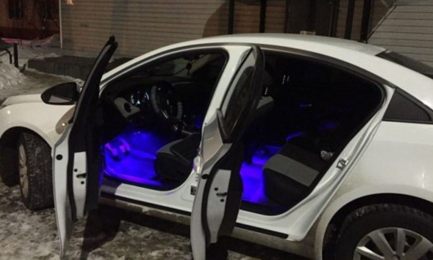 Світлодіодна RGB стрічка для підсвічування салону автомобіля з пультом ДК 4 шт. по 18 льод ELITE LUX EL-1228 1248928351 фото