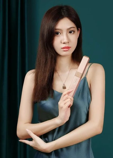 Бездротова акумуляторна плойка. Праска для випрямлення волосся Cordless hair LSM-637 портативна 2449938727 фото